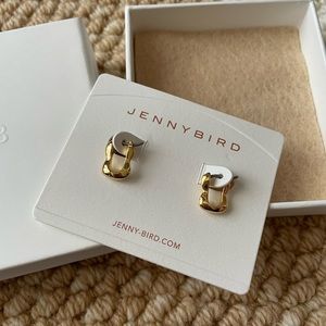 NWT Jenny Bird squiggle huggies